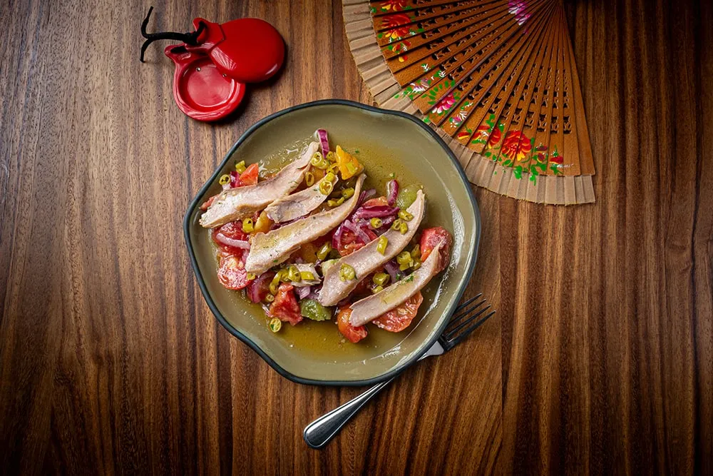 TOMATES HEIRLOOM ALIÑADOS